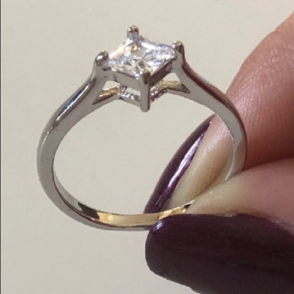✨ New Silver Diamond Princess Cut Ring ✨ - Picture 2 of 3